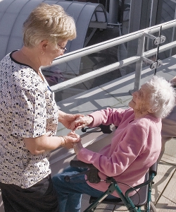elderly_care_22.jpg